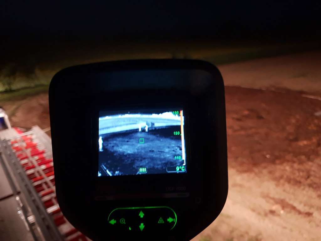 Mehr über den Artikel erfahren Grundlehrgang rückt zu Nachlöscharbeiten aus