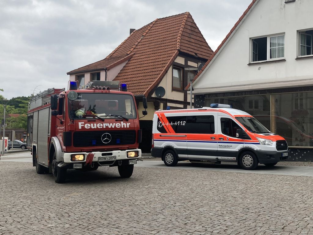 Mehr über den Artikel erfahren Rüstwagen zur Tragehilfe angefordert