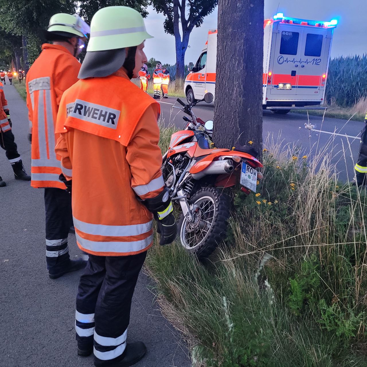 Read more about the article Verunfalltes Motorrad wird am Straßenrand gefunden