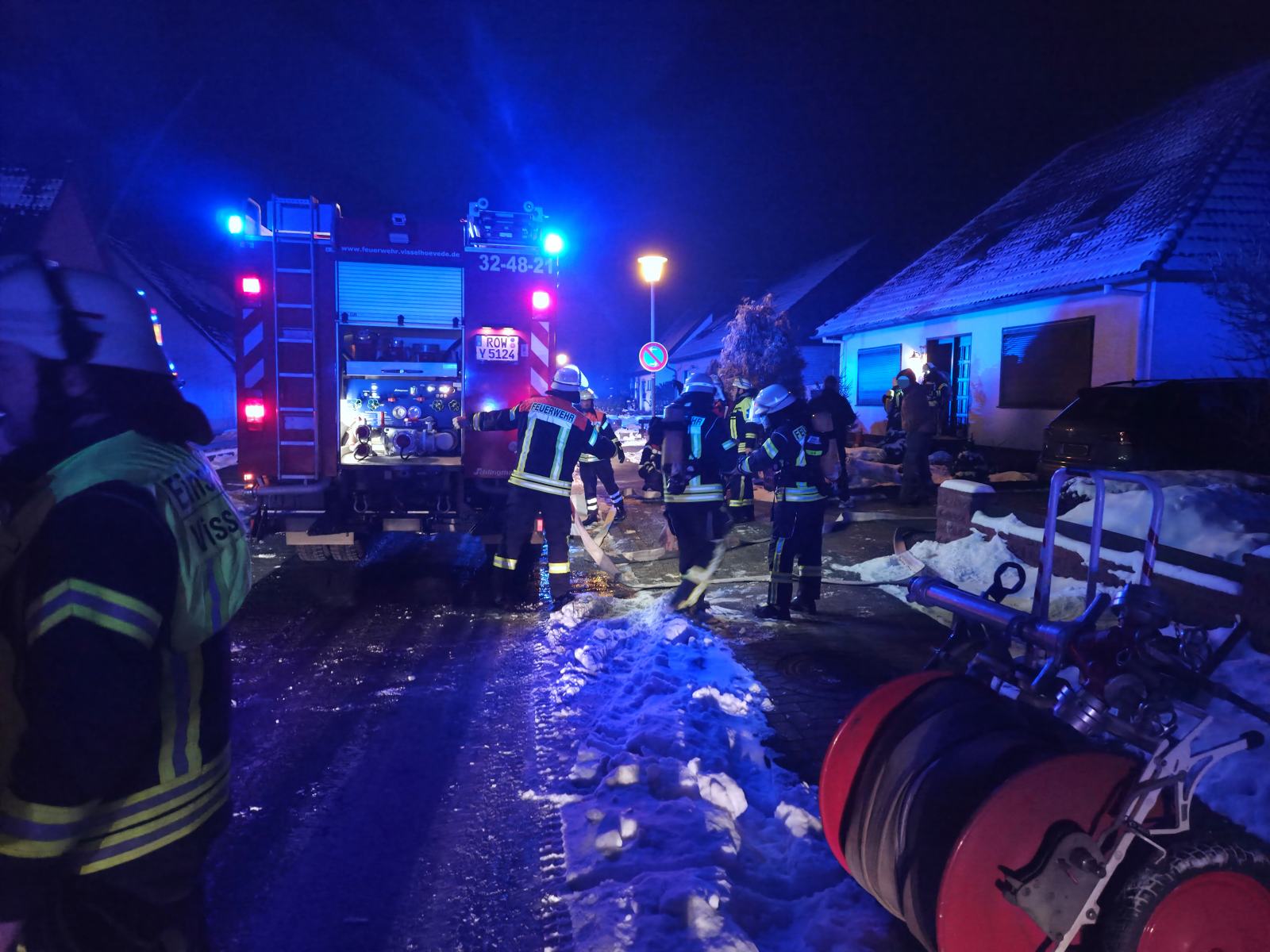 Mehr über den Artikel erfahren Küchenbrand in Wohnhaus – Feuer schnell unter Kontrolle