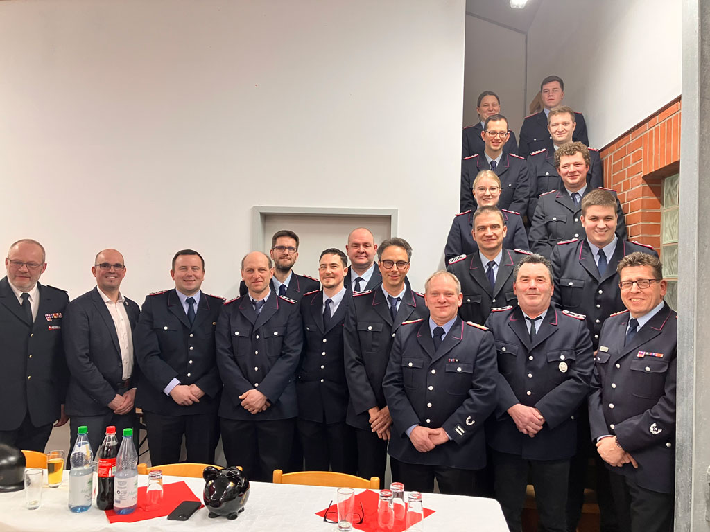 Mehr über den Artikel erfahren Mitgliederversammlung der Feuerwehr Buchholz: „Wahl des Ortsbrandmeisters – Jörg Pansegrau erneut gewählt.“