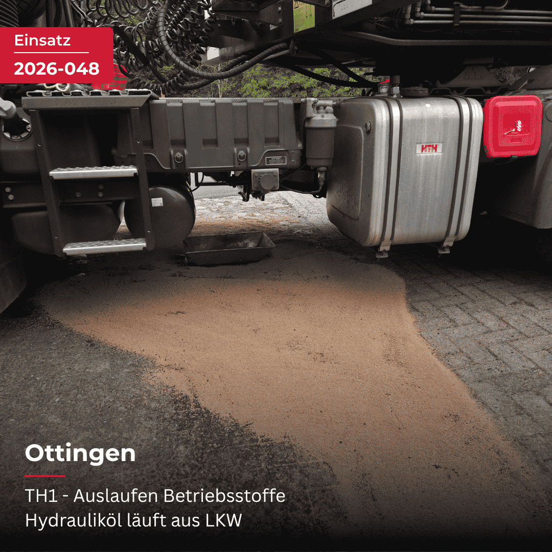 Mehr über den Artikel erfahren Hydrauliköl läuft aus LKW